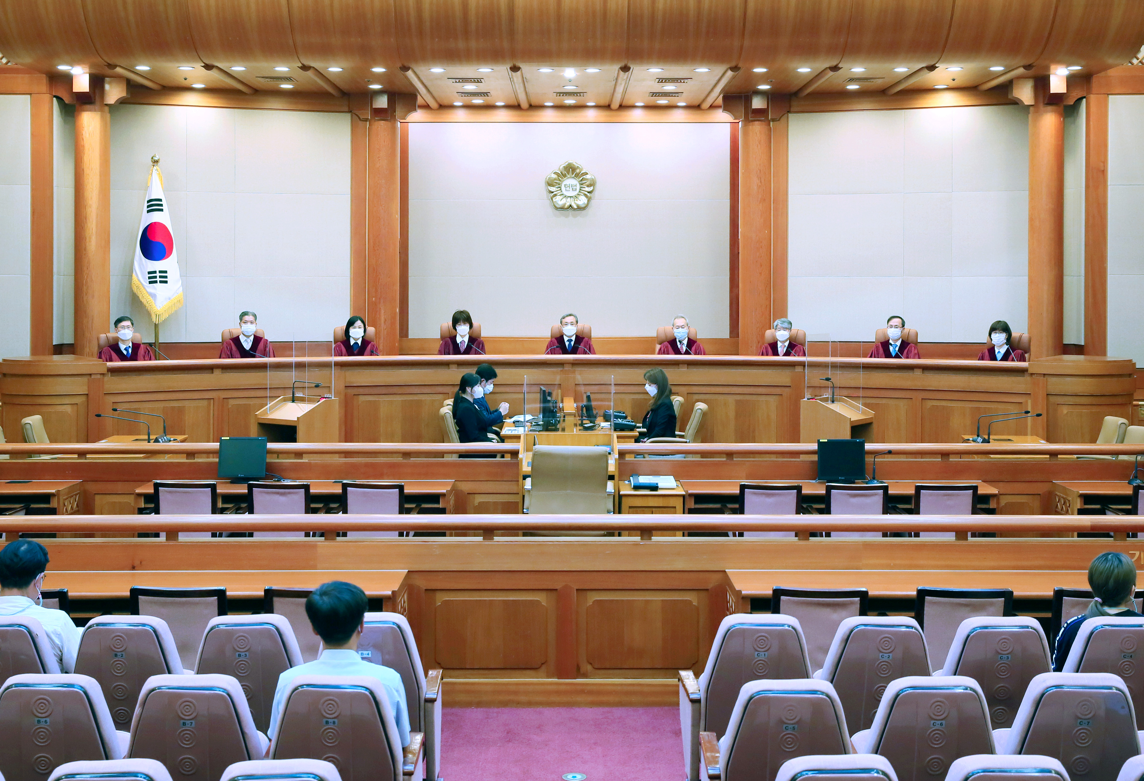 8월 선고, 심판사건 31건 결정 사진