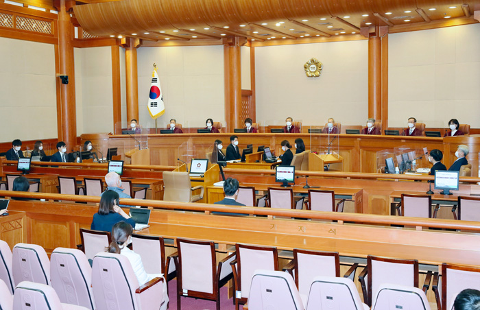 8촌 이내 금혼 헌법소원 변론 사진